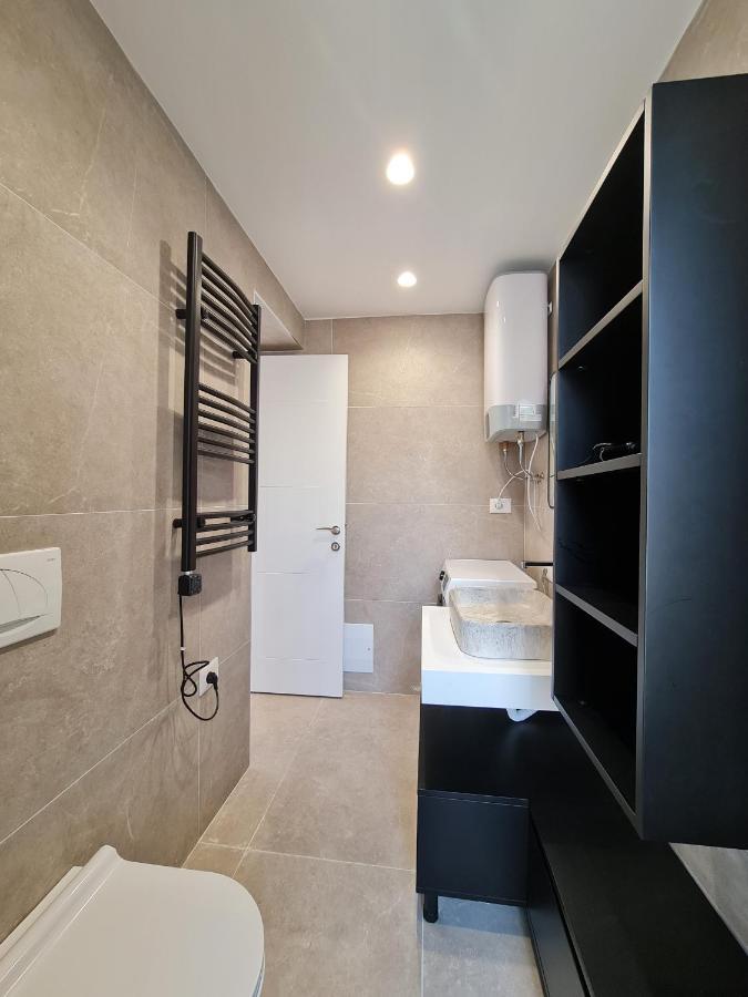 Adore - Modern Studio Tiranë Eksteriør bilde