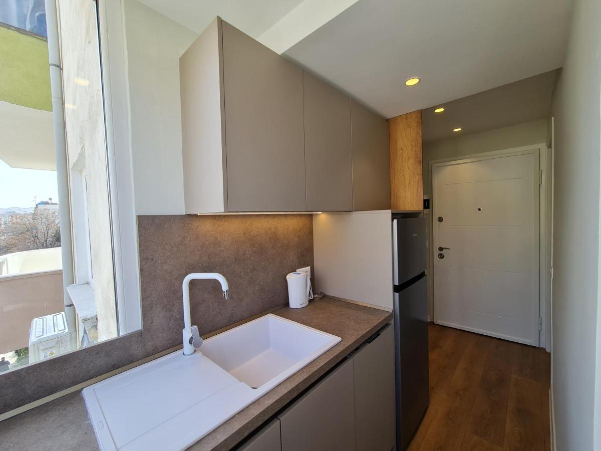 Adore - Modern Studio Tiranë Eksteriør bilde